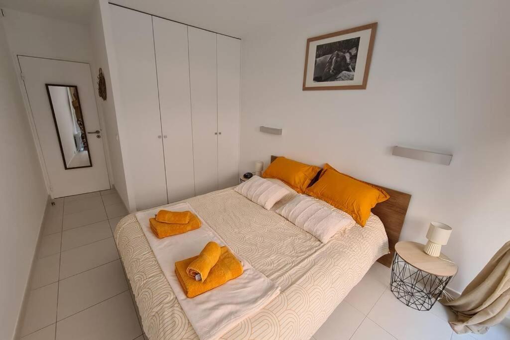 Le Lodge, T2 Classe 3 Etoiles Avec Jardin, Parking, Piscine & Mer A 2 Pas Μεντόν Εξωτερικό φωτογραφία