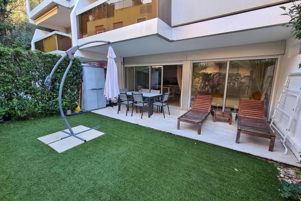 Le Lodge, T2 Classe 3 Etoiles Avec Jardin, Parking, Piscine & Mer A 2 Pas Μεντόν Εξωτερικό φωτογραφία